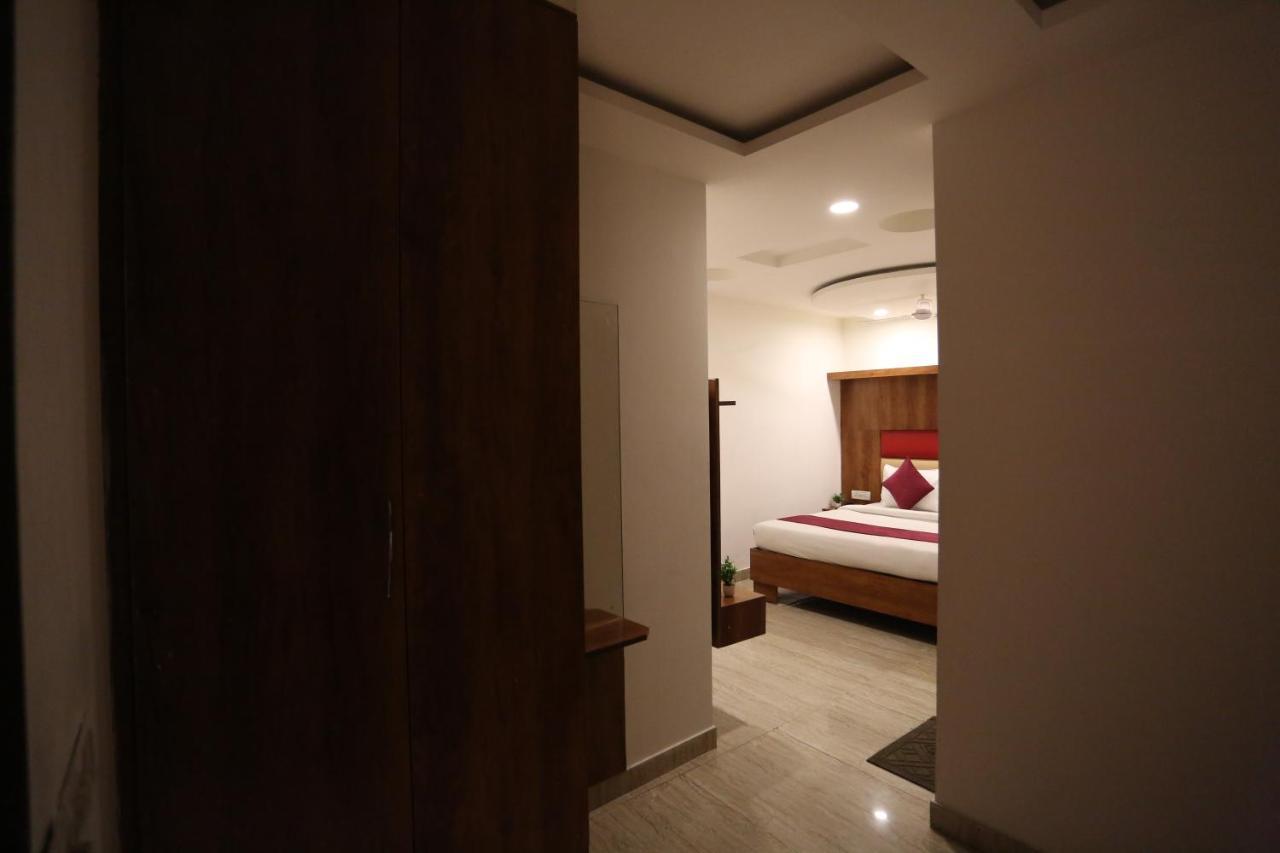 ניו דלהי Hotel Sm Suits Near Delhi Airport-Unit By Grand Urban Luxury מראה חיצוני תמונה