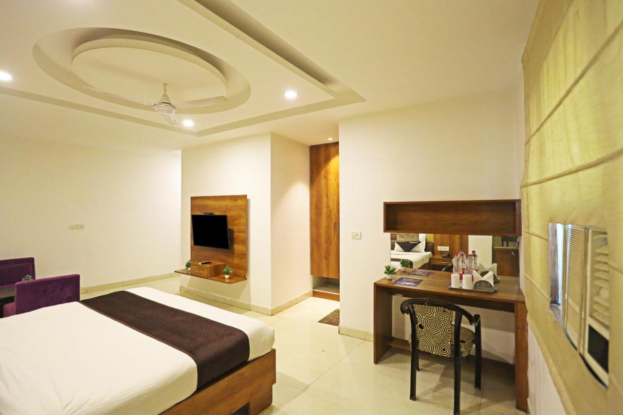ניו דלהי Hotel Sm Suits Near Delhi Airport-Unit By Grand Urban Luxury מראה חיצוני תמונה