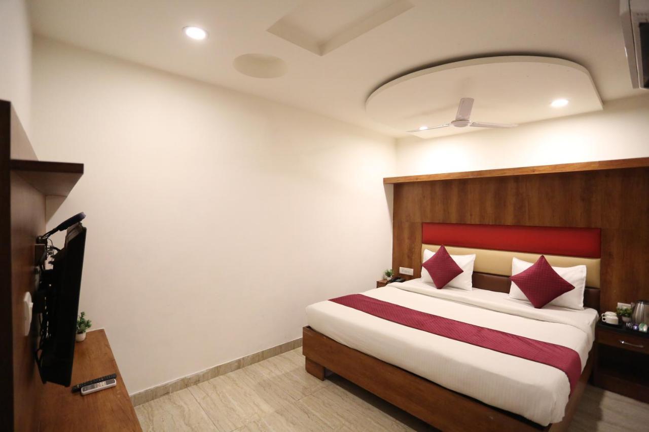 ניו דלהי Hotel Sm Suits Near Delhi Airport-Unit By Grand Urban Luxury מראה חיצוני תמונה