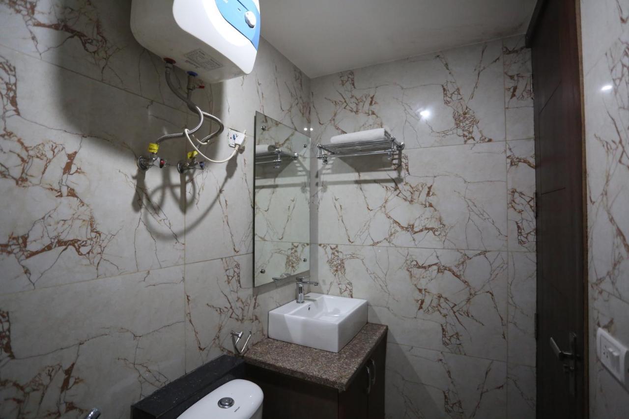 ניו דלהי Hotel Sm Suits Near Delhi Airport-Unit By Grand Urban Luxury מראה חיצוני תמונה